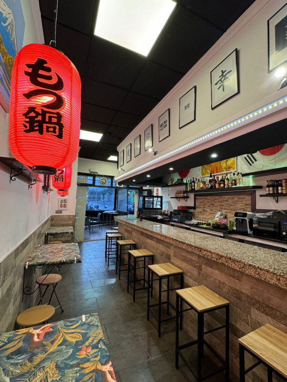 Wolfy&Whitey Ramen&Ramyun Cafe