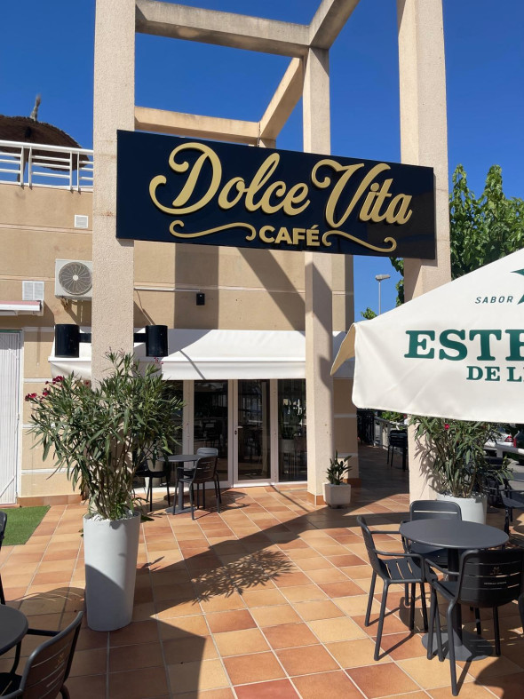 Dolce Vita Café