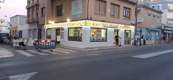 Tasty kebab pizzeria