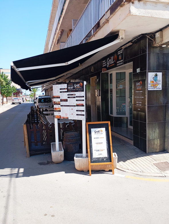 Grill bar and restaurant