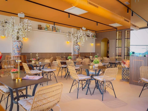 Los Veranos Food & Drinks