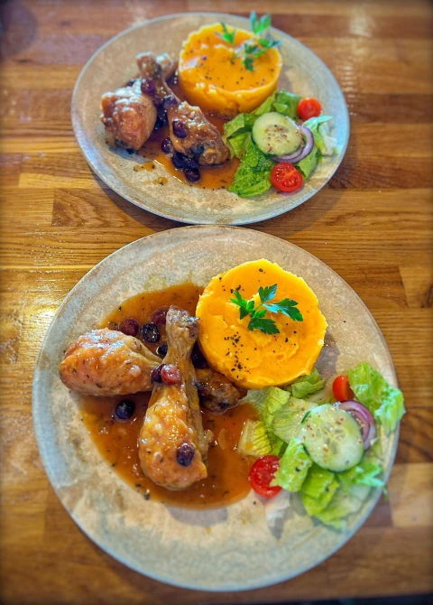 MANGO Beach House Café & Restaurant