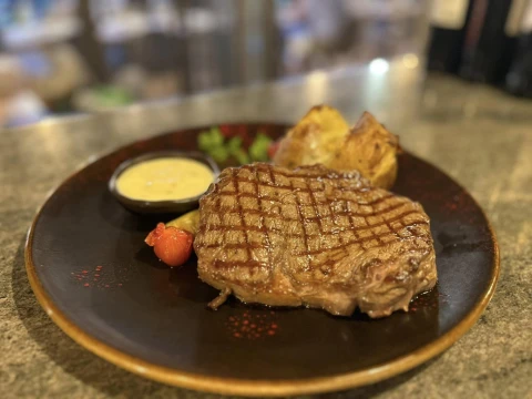 Long Horn Flamenca Beach Restaurant