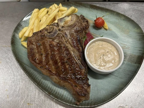 Long Horn Flamenca Beach Restaurant