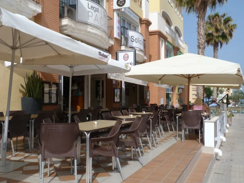 Alejandro's Bar Restaurante