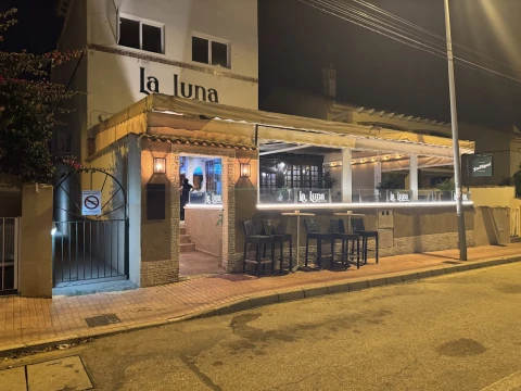 La Luna Restaurante Bar