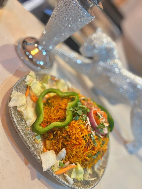 Taj Indian Restaurant Zeniamar