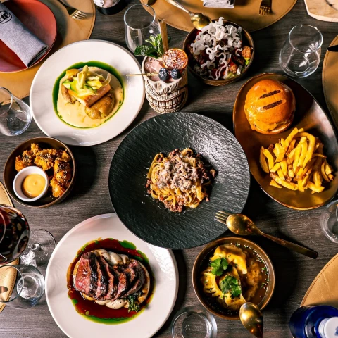 Browns Cocktail And Gastro Bar