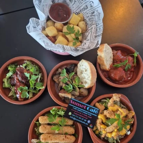 Sunset Cafe and Lounge