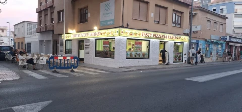 Tasty kebab pizzeria