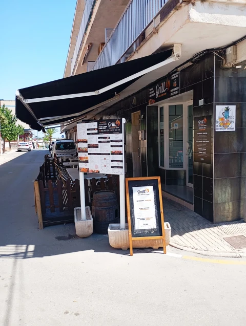 Grill bar and restaurant