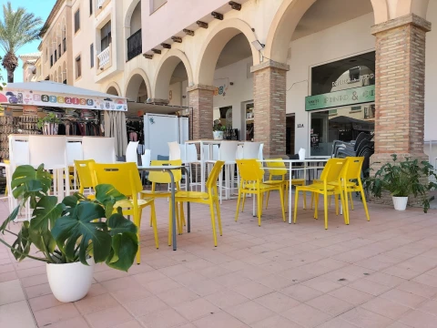 Cafetería Punto & Coma