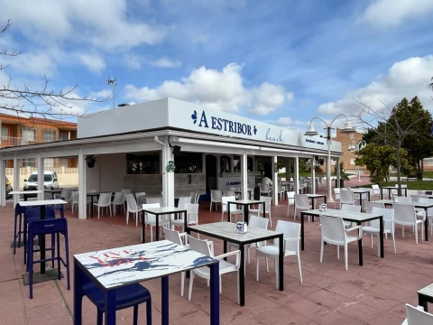 Chiringuito Bandera Azul "A Estribor"